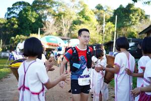 BIB: 2105, 
                            <button type="button" onclick="openModal(18984065)" class="btn btn-primary btn-sm float-right btn-popup" data-toggle="modal" data-target=".modal-high-quality">
                        <i class="fas fa-shopping-cart"></i> Add to Cart
                    </button>
                                            <button type="button" onclick="isThisMe(18984065, true)" class="btn btn-success btn-sm float-right btn-popup btn-isme hidden" data-toggle="tooltip" data-placement="bottom" title="นี่คือรูปของคุณใช่ไหม คลิกที่นี่เพื่อเอาเข้าอัลบั้ม">
                        <i class="fas fa-plus"></i> Add to album
                    </button>
                    <button type="button" onclick="isThisMe(18984065, false)" class="btn btn-warning btn-sm float-right btn-popup btn-isnotme hidden">
                        <i class="fas fa-ban"></i> Remove from album
                    </button>